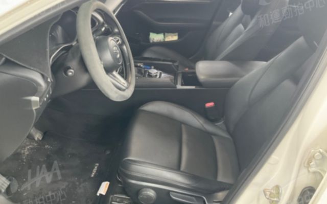 MAZDA馬自達 MAZDA 3  第3張相片