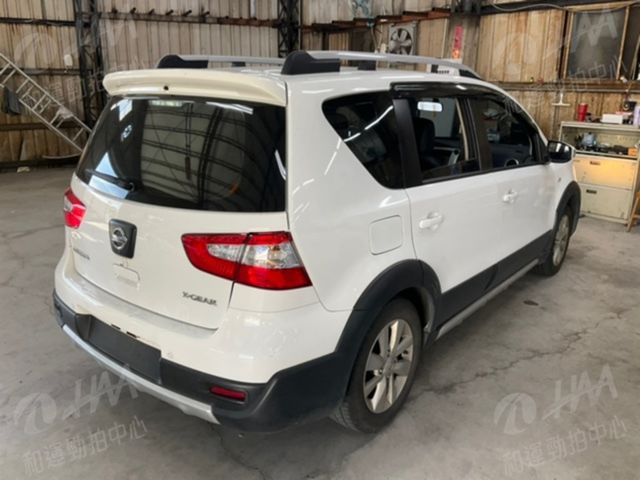 NISSAN日產 LIVINA  第2張相片