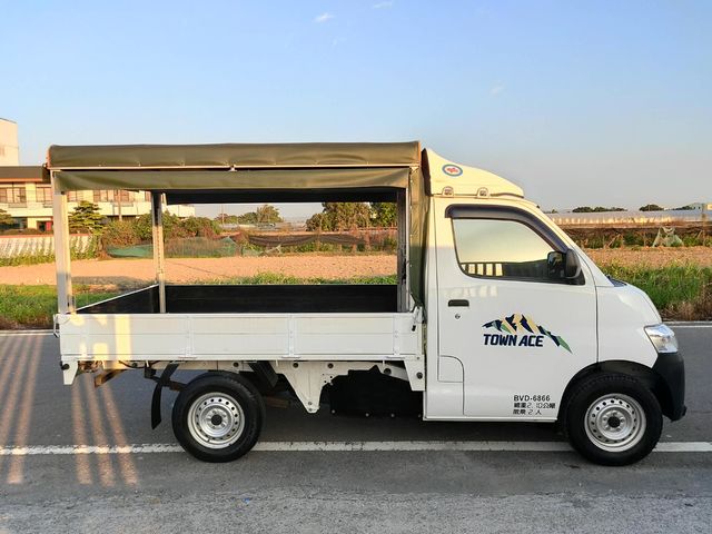 TOYOTA豐田 TOWN ACE  第19張相片