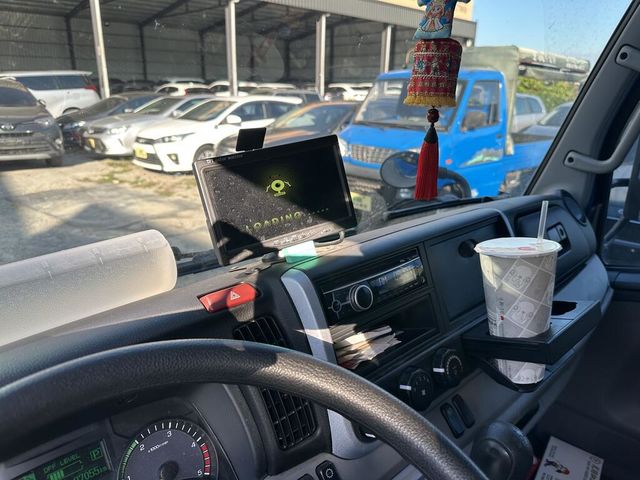 MITSUBISHI三菱 CANTER  第11張相片