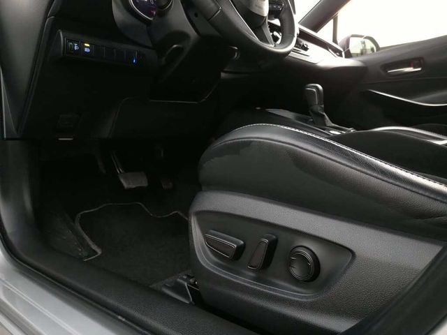 TOYOTA豐田 COROLLA SPORT  第9張相片