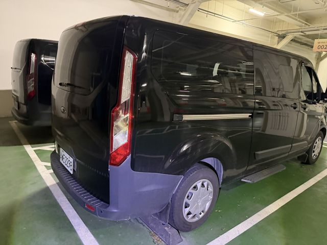 FORD福特 TOURNEO CUSTOM  第2張相片