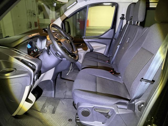 FORD福特 TOURNEO CUSTOM  第12張相片