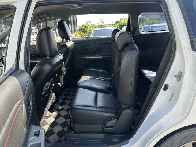 TOYOTA豐田 WISH  第5張相片