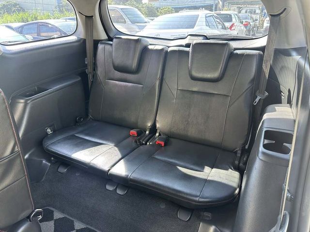 TOYOTA豐田 WISH  第6張相片