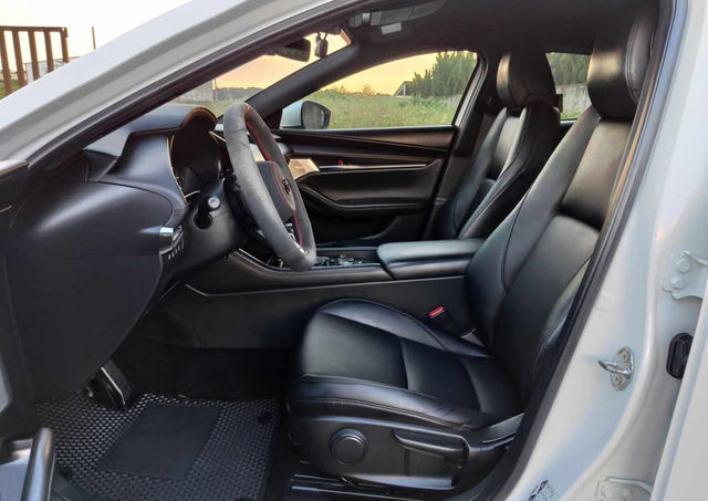 MAZDA馬自達 MAZDA 3  第3張相片