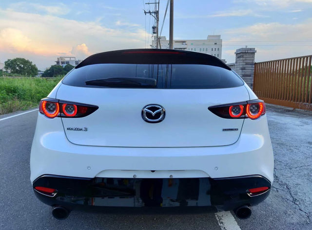 MAZDA馬自達 MAZDA 3  第6張相片