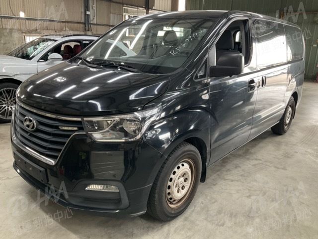 HYUNDAI現代 STAREX  第1張相片