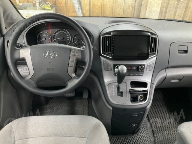 HYUNDAI現代 STAREX  第6張相片