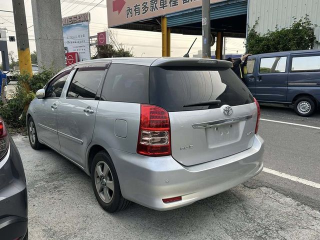 TOYOTA豐田 WISH  第4張相片