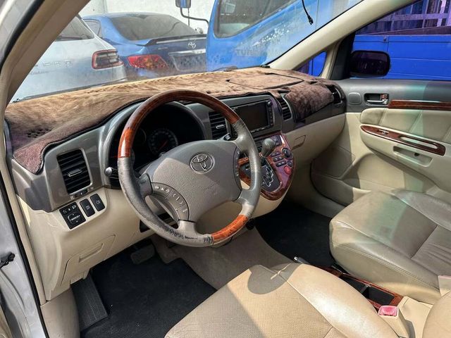 TOYOTA豐田 WISH  第5張相片