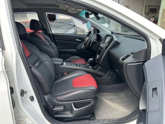 LUXGEN納智捷 U6 TURBO  第7張相片