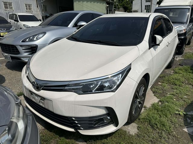 TOYOTA豐田 ALTIS  第1張相片