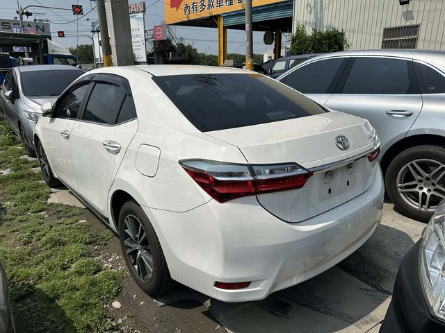 TOYOTA豐田 ALTIS  第4張相片