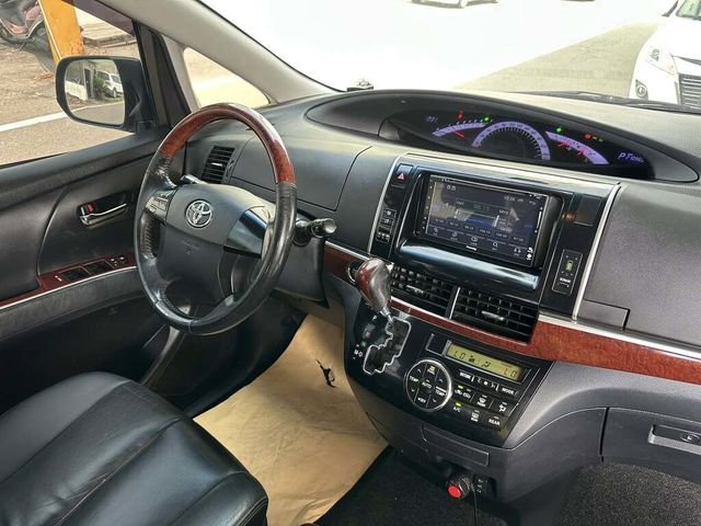 TOYOTA豐田 PREVIA  第5張相片