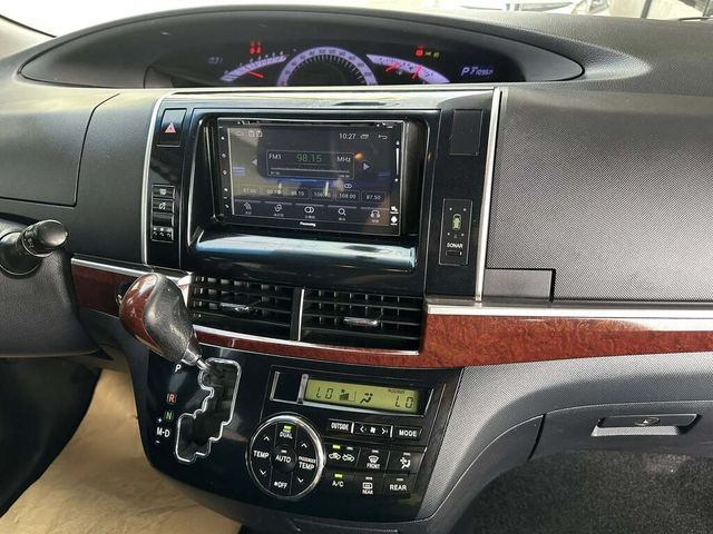 TOYOTA豐田 PREVIA  第7張相片