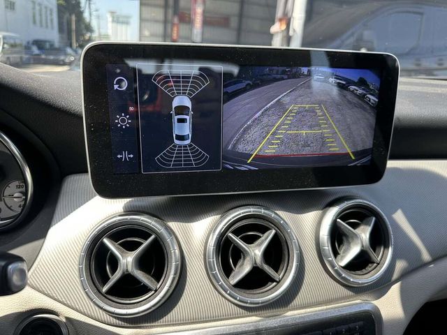 M-BENZ賓士 CLA250  第9張相片