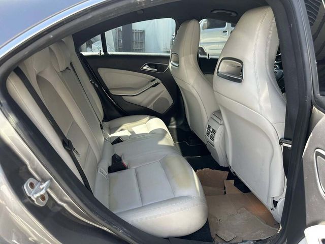 M-BENZ賓士 CLA250  第13張相片