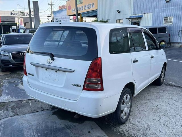 TOYOTA豐田 INNOVA  第2張相片