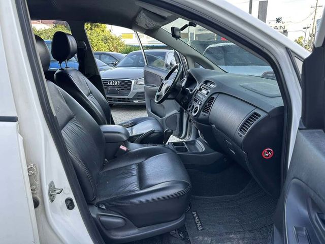 TOYOTA豐田 INNOVA  第9張相片