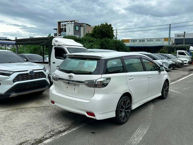 TOYOTA豐田 WISH  第2張相片