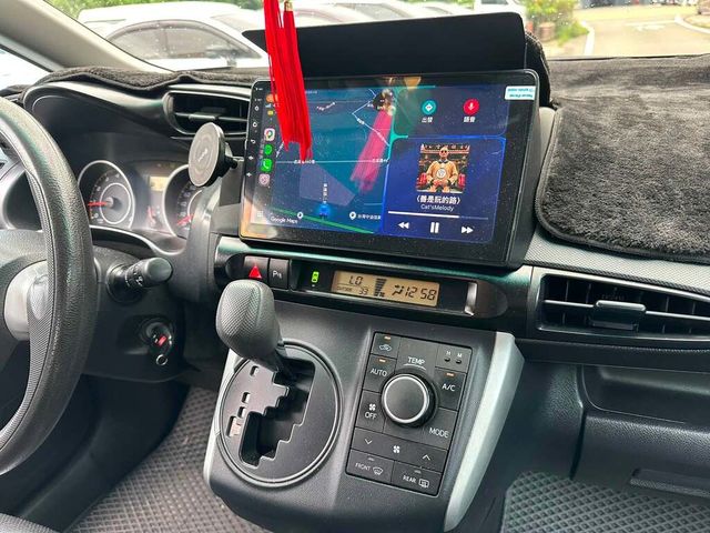 TOYOTA豐田 WISH  第5張相片