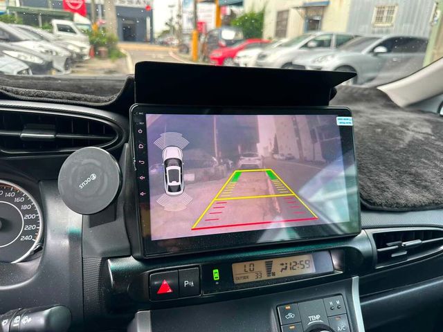 TOYOTA豐田 WISH  第6張相片
