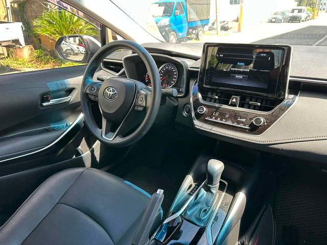 TOYOTA豐田 ALTIS  第7張相片