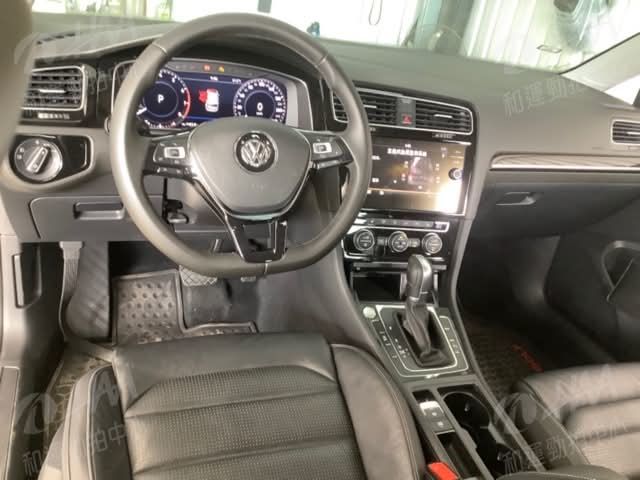 VOLKSWAGEN福斯 GOLF  第4張相片