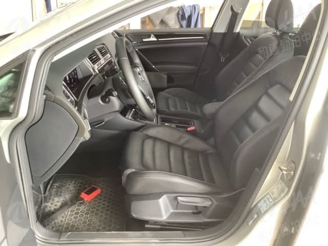 VOLKSWAGEN福斯 GOLF  第5張相片