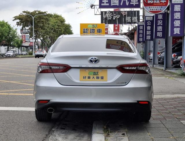 TOYOTA豐田 CAMRY HYBRID  第4張相片