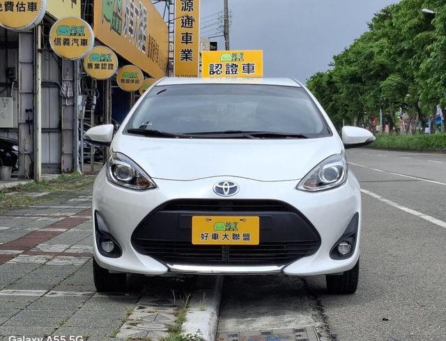 TOYOTA豐田 PRIUS C  第3張相片
