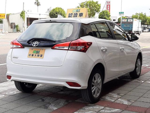 TOYOTA豐田 YARIS  第2張相片