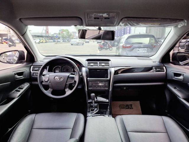 TOYOTA豐田 CAMRY  第5張相片