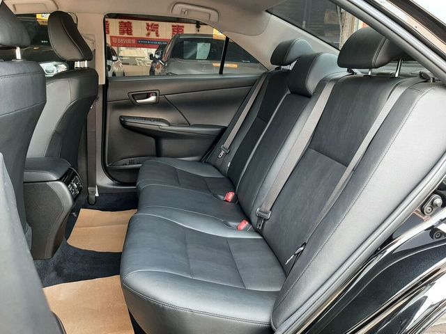 TOYOTA豐田 CAMRY  第9張相片