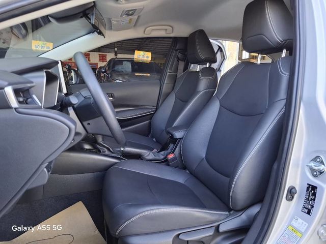 TOYOTA豐田 COROLLA ALTIS HYBRID  第8張相片