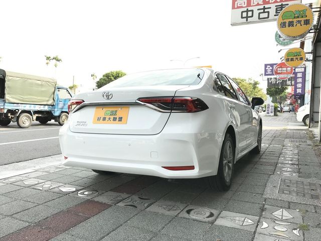 TOYOTA豐田 ALTIS  第2張相片
