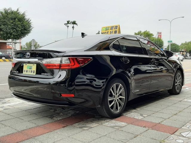 LEXUS凌志 ES300H  第3張相片
