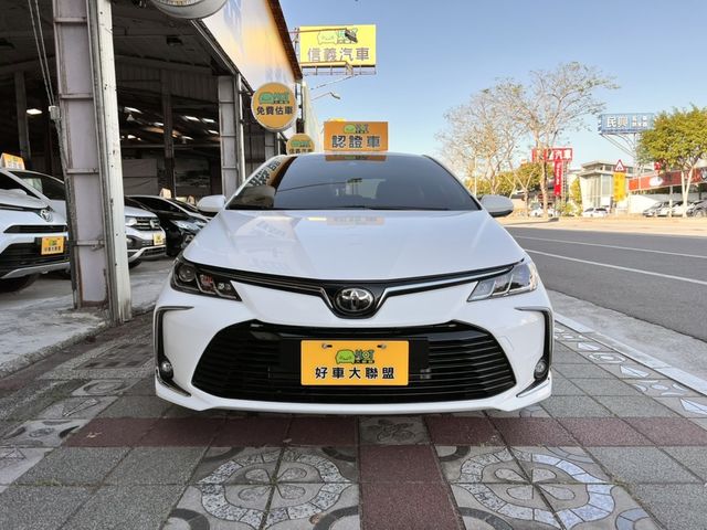 TOYOTA豐田 ALTIS  第3張相片
