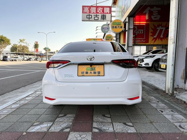 TOYOTA豐田 ALTIS  第4張相片