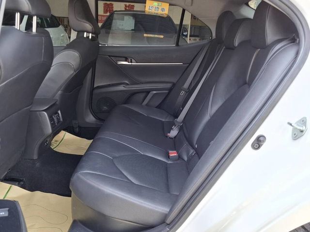 TOYOTA豐田 CAMRY HYBRID  第9張相片