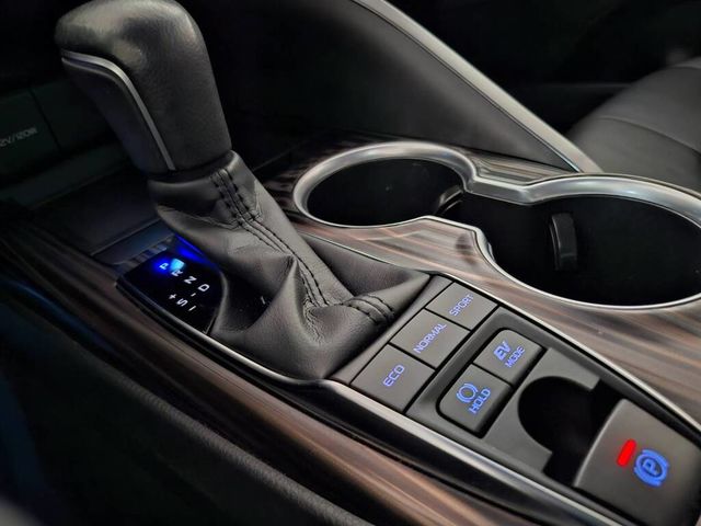 TOYOTA豐田 CAMRY HYBRID  第15張相片