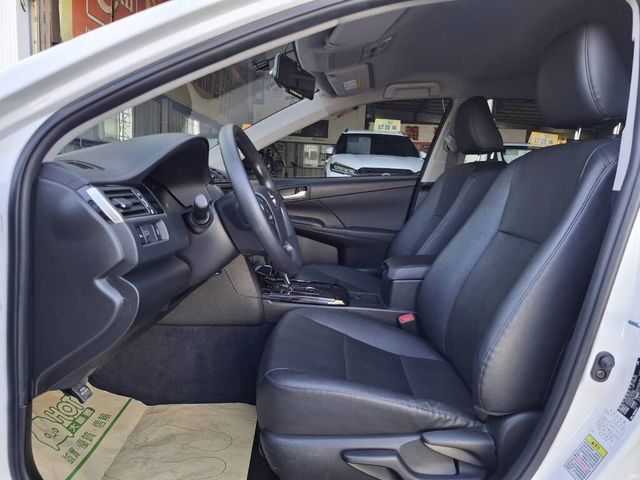 TOYOTA豐田 CAMRY  第8張相片