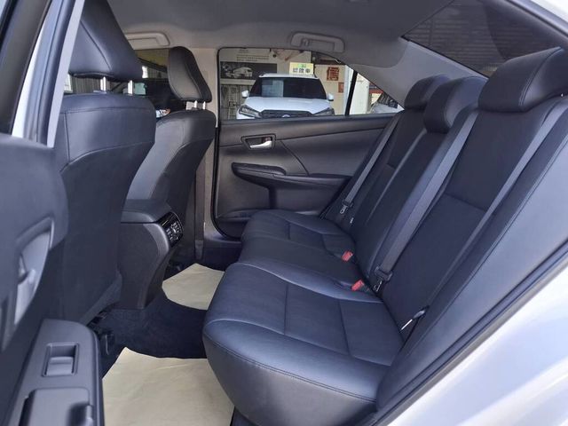 TOYOTA豐田 CAMRY  第9張相片