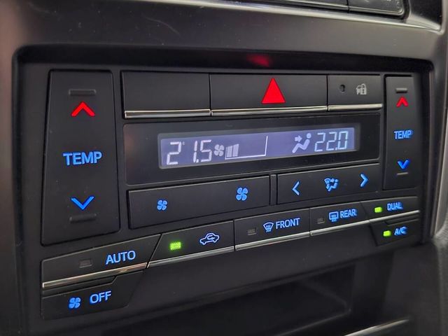 TOYOTA豐田 CAMRY  第14張相片