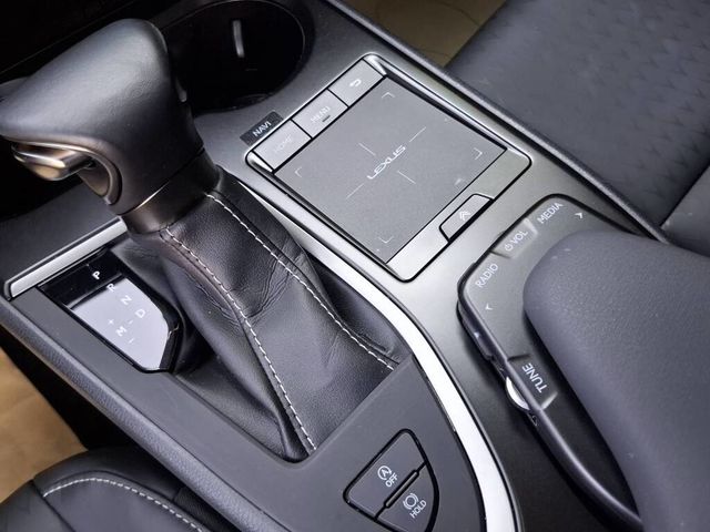 LEXUS凌志 UX200  第16張相片