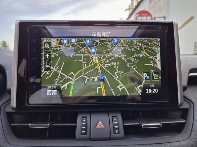 TOYOTA豐田 RAV4  第17張相片