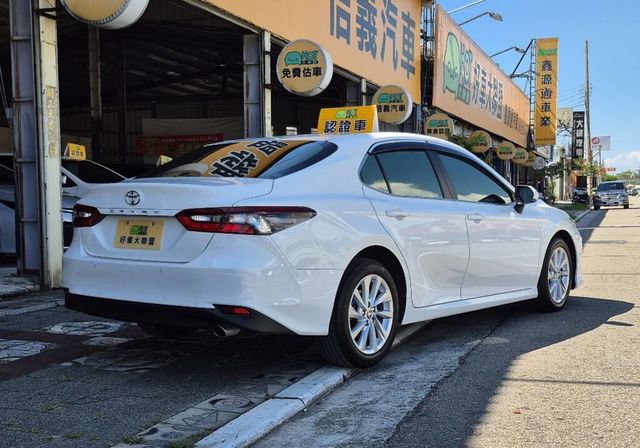 TOYOTA豐田 CAMRY  第2張相片