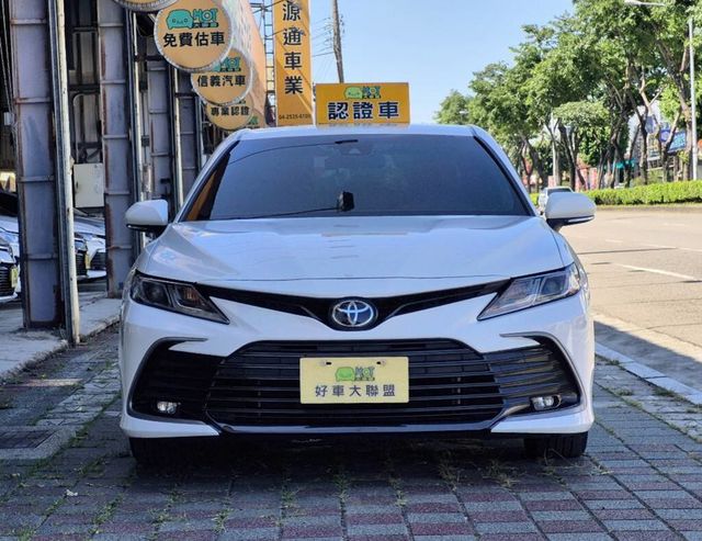 TOYOTA豐田 CAMRY  第3張相片
