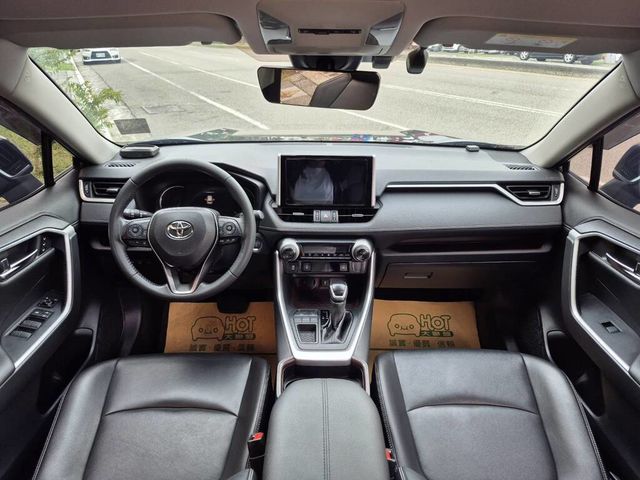 TOYOTA豐田 RAV4  第5張相片